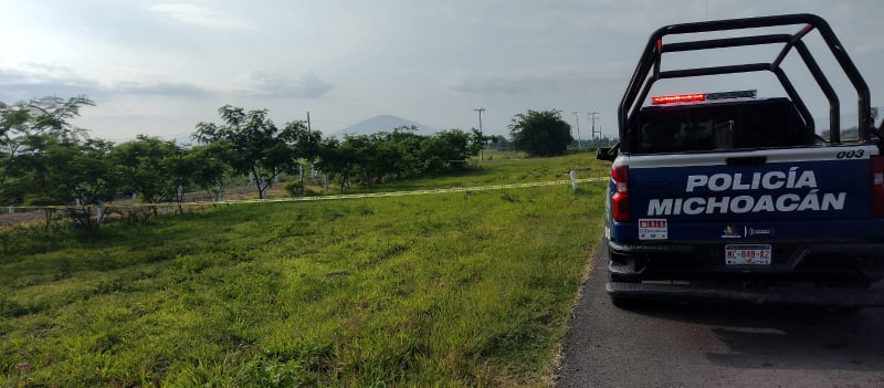 SAHUAYO Localizan a un hombre asesinado en la Autopista Jiquilpan -La Barca