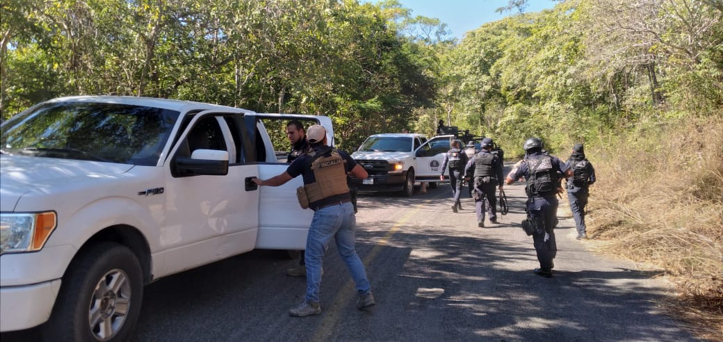 CHINICUILA Sigue la tensión en Villa Victoria renuncia policía 4