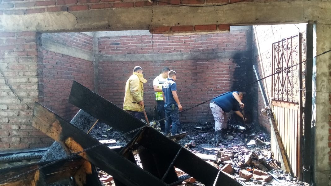 APATZINGÁN Explota pirotecnia almacenada en inmueble de Apatzingán 5
