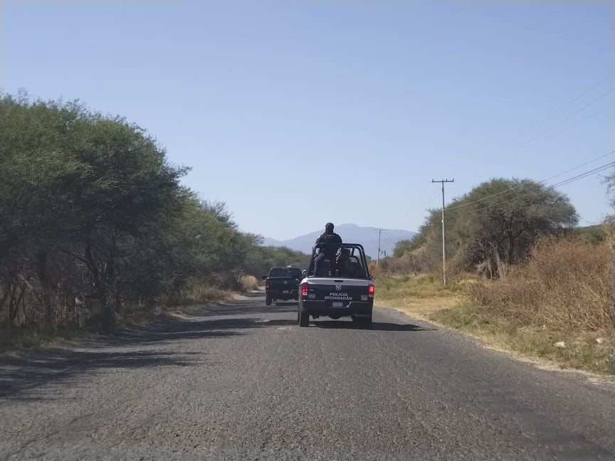 MORELIA Se registra tiroteo entre policías y sujetos armados en Huandacareo hay varios detenidos y armas aseguradas 1