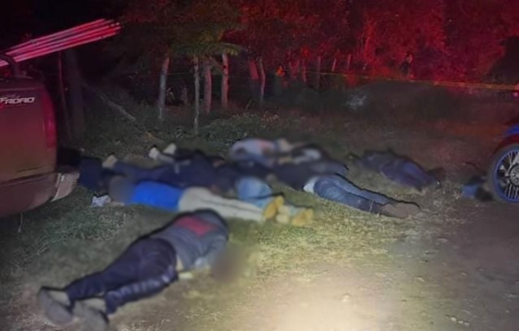 SANTIAGO TANGAMANDAPIO Ejecutan a 11 personas en Tarecuato 3