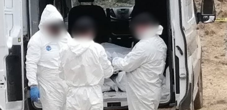 CUITZEO Localizan a 2 hombres acribillados en corral de toros de Cuitzeo