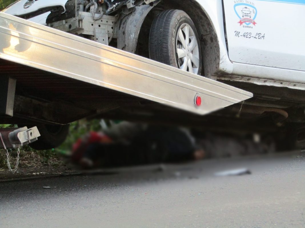 ZAMORA Hombre muere al ser arrollado por un taxi en la entrada a Chaparaco 2