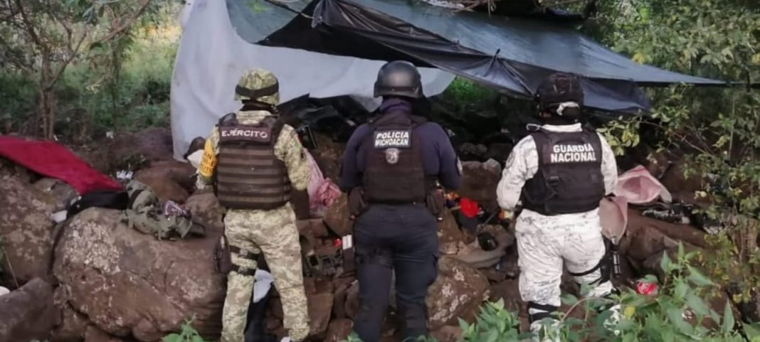 ZAMORA SSP Sedena y GN destruyen narcocampamento en Zamora 2