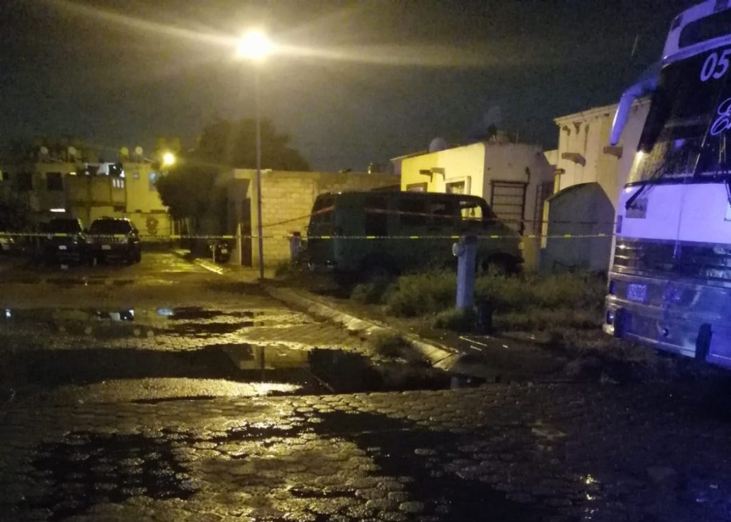ZAMORA Mujer es asesinada de un balazo en la cabeza su esposo fue detenido por la policía 1