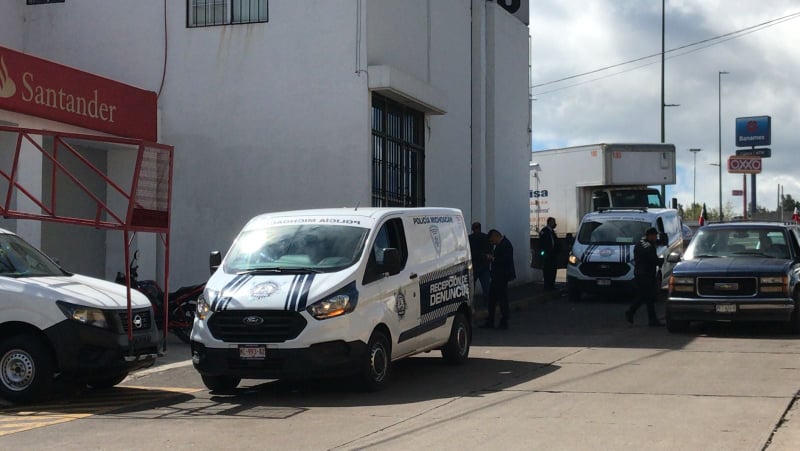 MORELIA Cuentahabiente es asaltado afuera de un Santander en Morelia 2