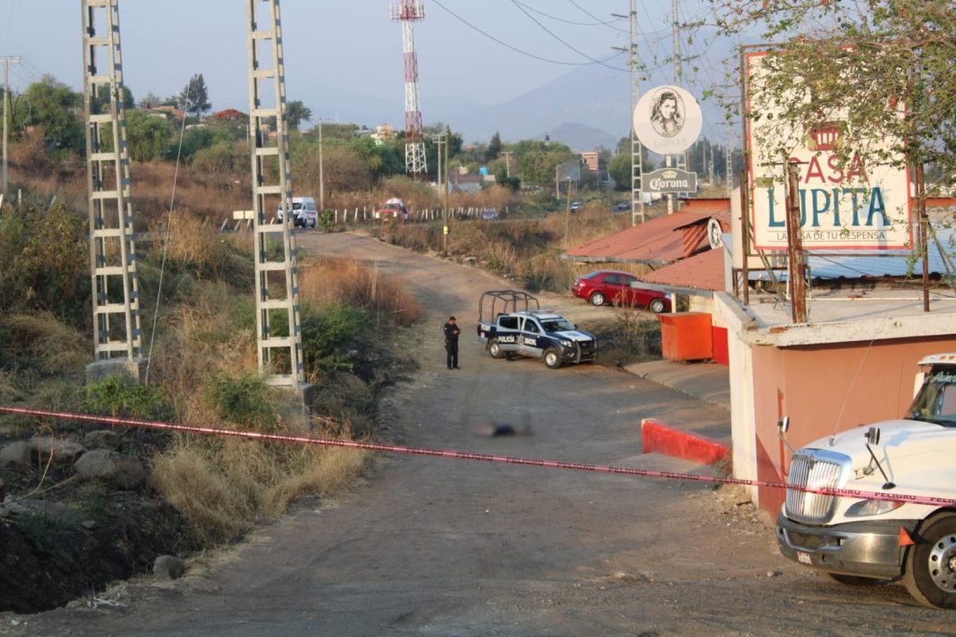 ZAMORA Ejecutan a 4 en el Libramiento Norte de Zamora 3 de las víctimas estaban decapitadas 5