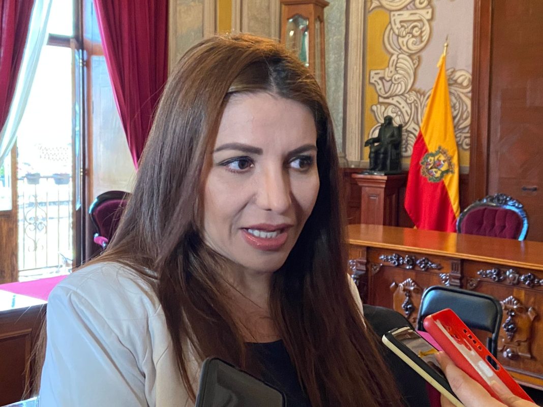 CONTRALORA MA CARMEN LOPEZ