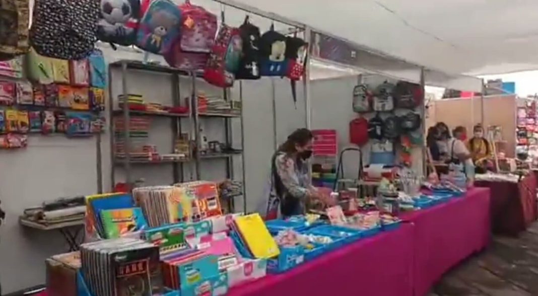 FERIA UTILES ESCOLARES