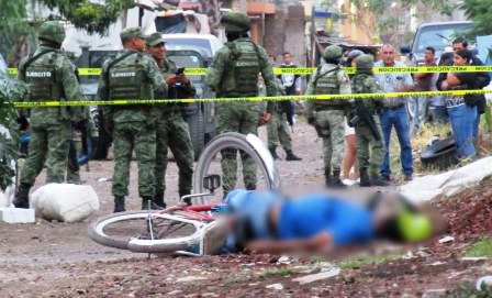 Ciclista muere al 0406