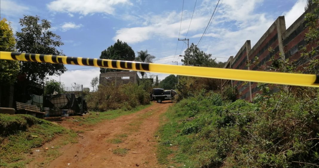 URUAPAN Abandonan cadáver embolsado en la Progreso Social