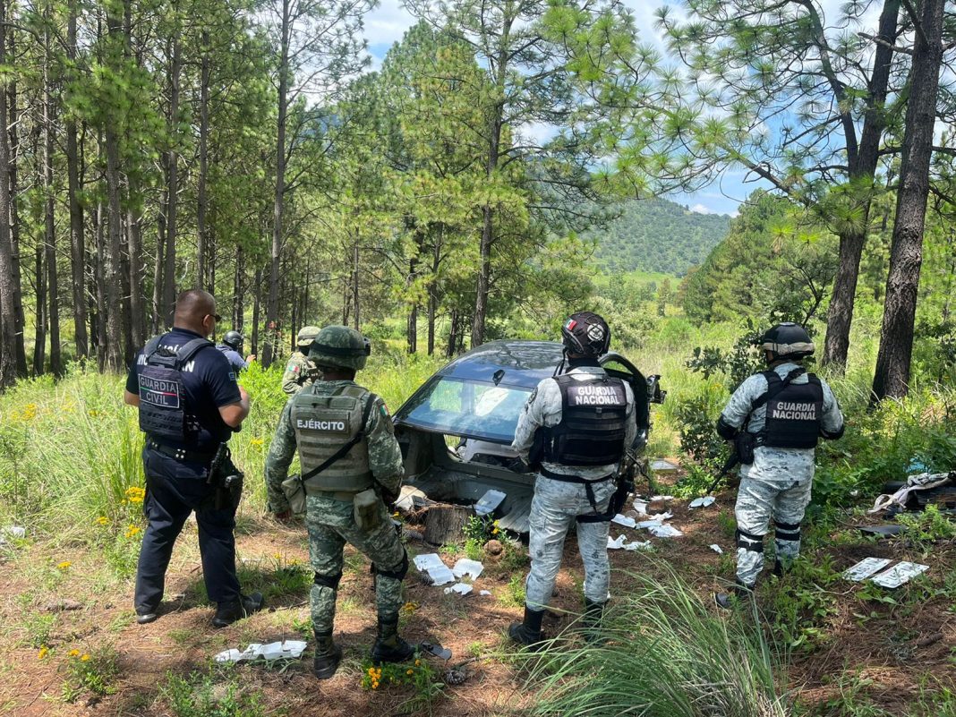 MARAVATÍO En Maravatío Guardia Civil Sedena y GN localizan campamento clandestino y aseguran vehículo con reporte de robo 1