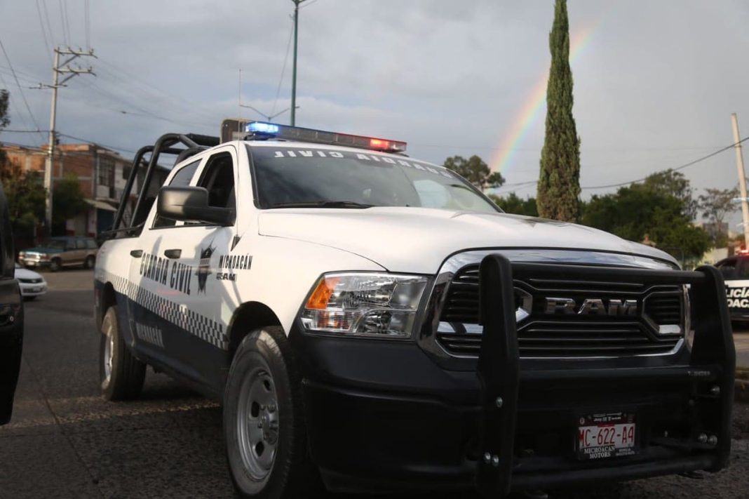 HUANDACAREO Se registra enfrentamiento entre policías y empistolados en Huandacareo hay 2 oficiales heridos 1