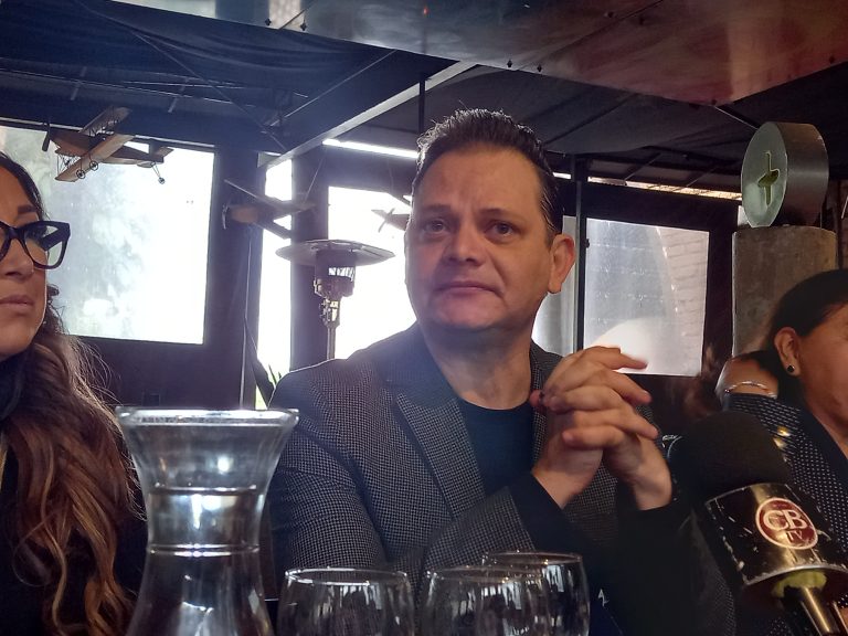 Comienza ayuntamiento a pagar prestaciones de fin de año a sus empleados