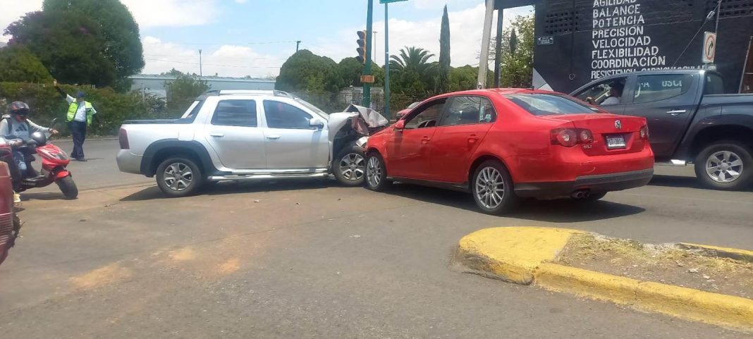 MORELIA Se registra carambola vehicular en Morelia 2 MORELIA Se registra carambola vehicular en Morelia 2