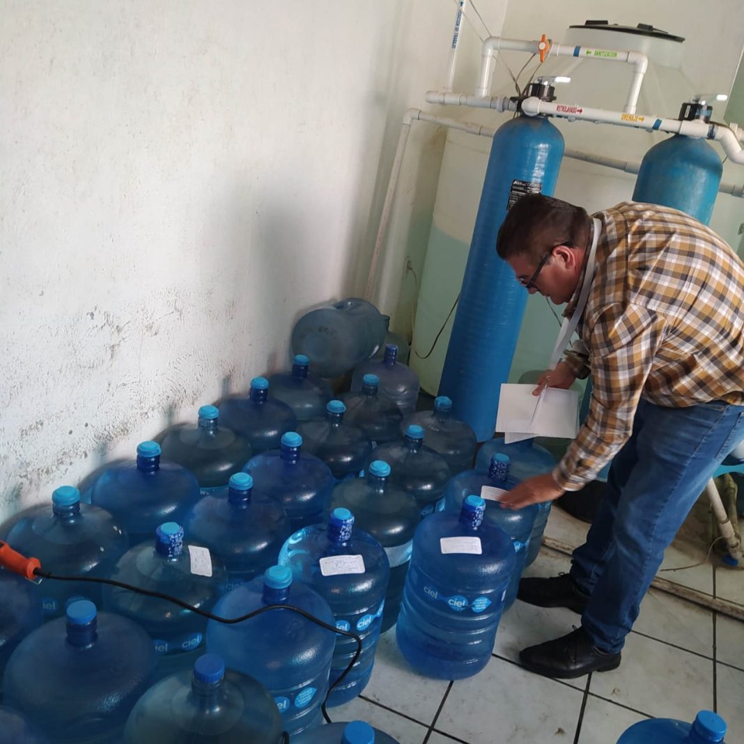 AGUA PURIFICADA AGUA PURIFICADA