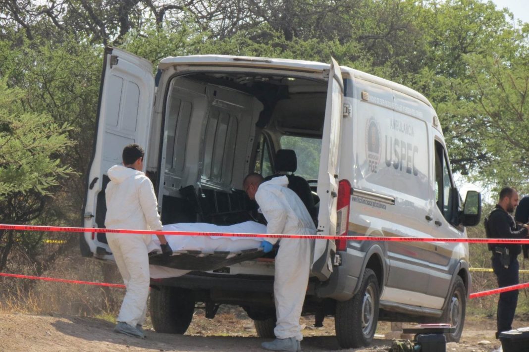 MORELIA Encuentran a hombre asesinado a balazos al norte de Morelia 11
