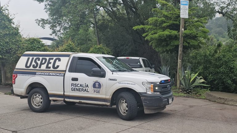 Hallan a hombre muerto y con huellas de violencia en arroyo al sur de Morelia
