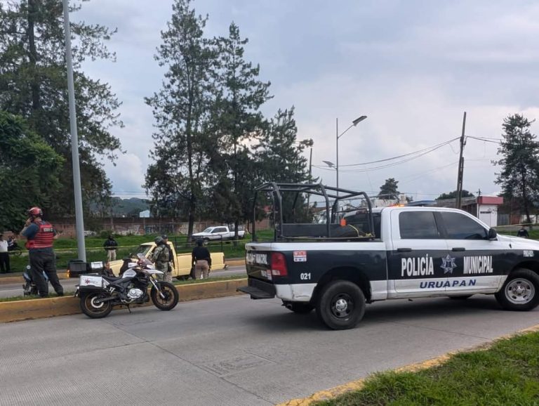 Motosicarios matan a conductor de camioneta, en el Boulevard Industrial