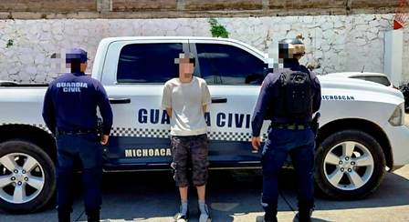 Ante el Juez de Control, sujeto que presuntamente apuñaló a su madre y sobrina y prendió fuego a la casa
