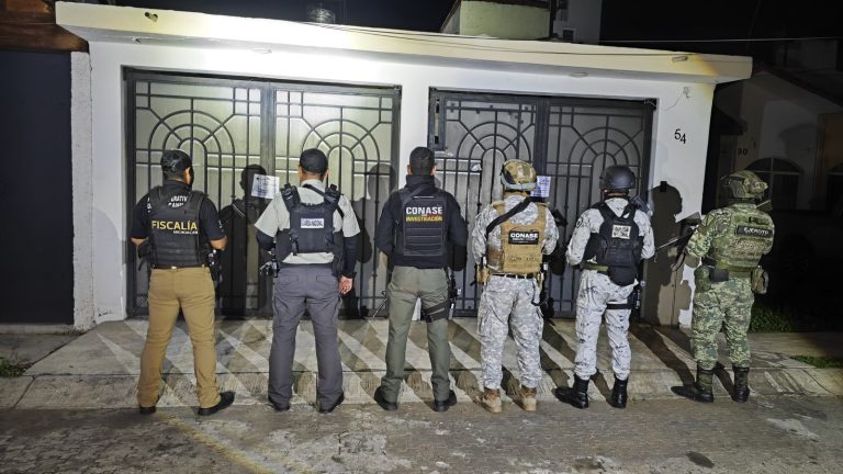 Ejecuta FGE cateo en la colonia Fray Antonio de San Miguel Iglesias y asegura 650 dosis de droga