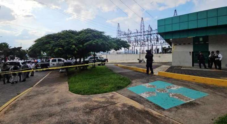 Ejecutan a un hombre en las afueras del módulo de la CFE en el libramiento sur de Morelia