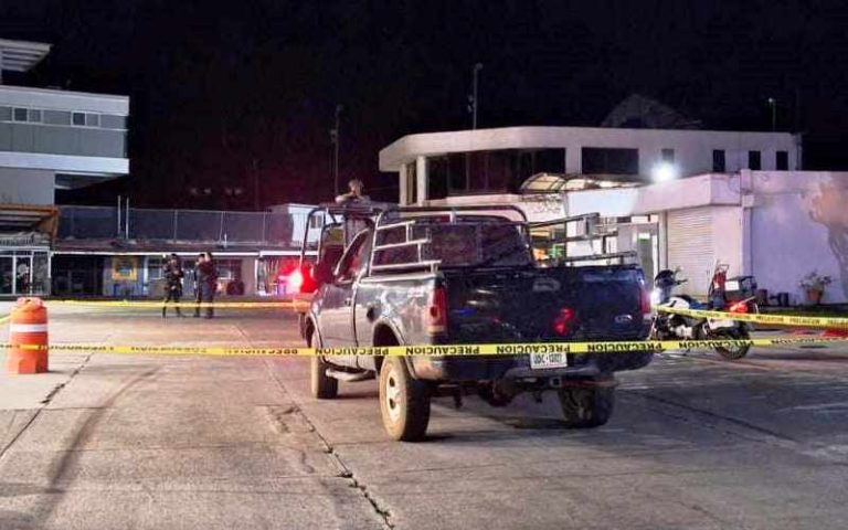 Joven baleado muere camino a un hospital