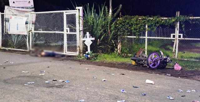 Motociclista muere arrollado por un tráiler, en Los Reyes
