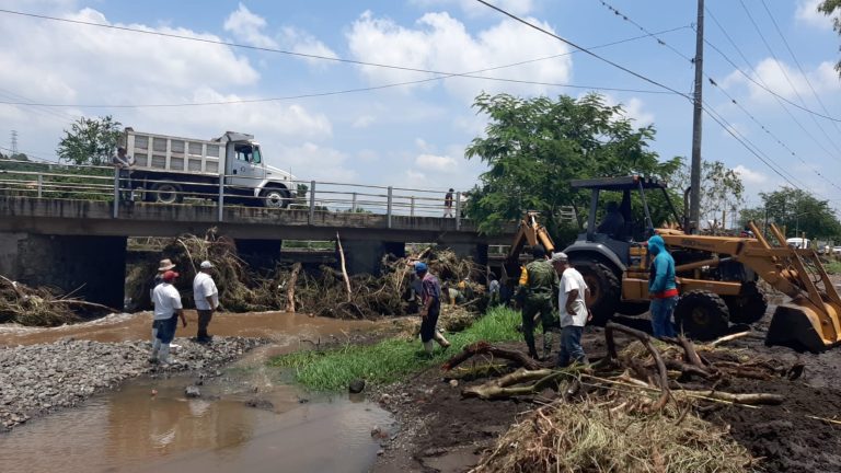 Atentos ante estragos que puedan dejar lluvias: Bedolla