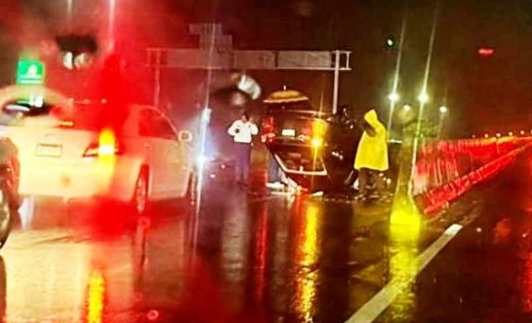 Se registran dos percances automovilísticos en el libramiento de Morelia