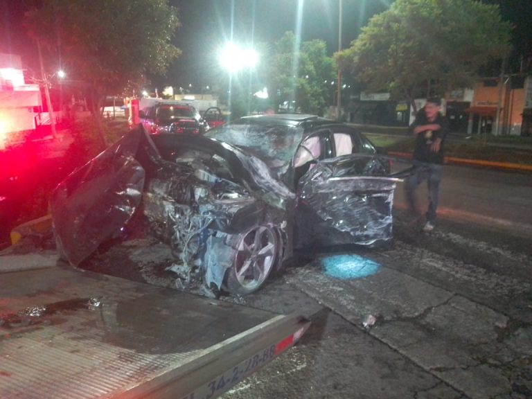 Automovilista queda herida tras choque volcadura en Pátzcuaro