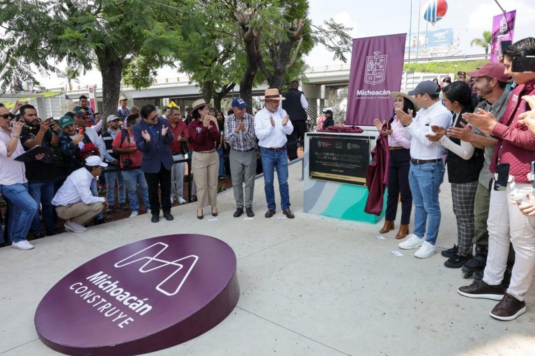 Inaugura gobernador obras en bajo puente de salida Salamanca