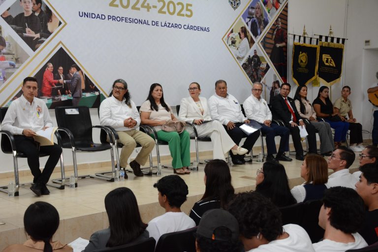 Exhorta rectora a estudiantes a aprovechar la oportunidad de cursar sus estudios en la UMSNH