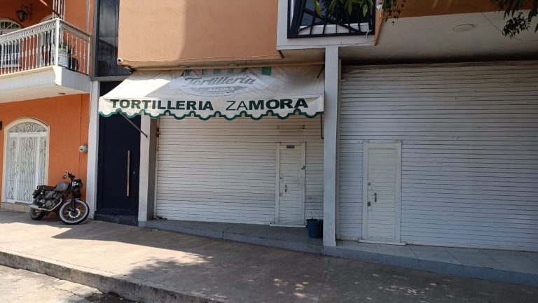 Delincuentes disparan contra una tortillería de Zamora; hay una empleada herida
