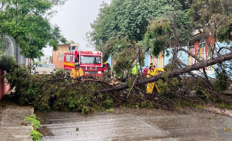 Cumple Ayuntamiento de Morelia 17 horas de atención ininterrumpida por lluvias