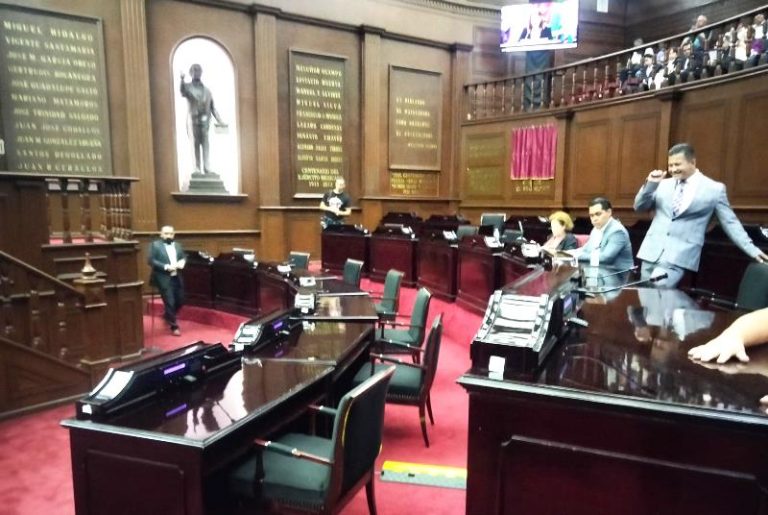 Desaíran diputados michoacanos acto solemne de develación en honor a Benedicto López Tejeda