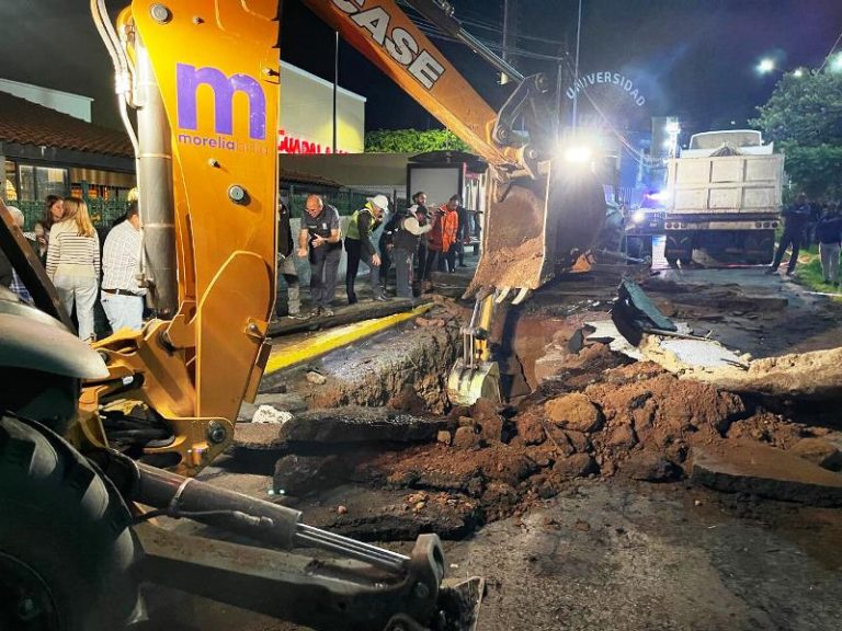 Gobierno Municipal realizará peritaje por socavón en avenida Camelinas