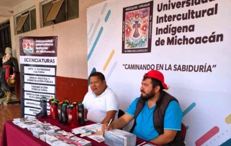 Promueve Universidad Indígena su oferta educativa de 9 carreras, en espera de aumentar matrícula