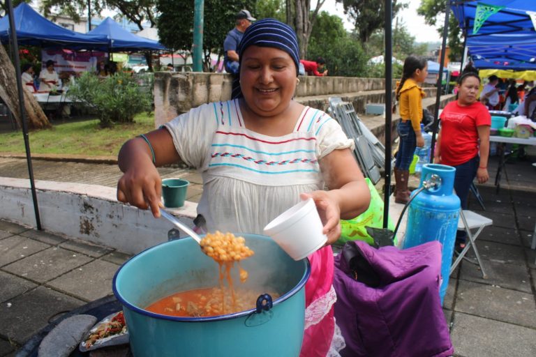 Celebra las Fiestas Patrias en la 4ª Feria del Pozole y la Quesadilla en Tenencia Morelos