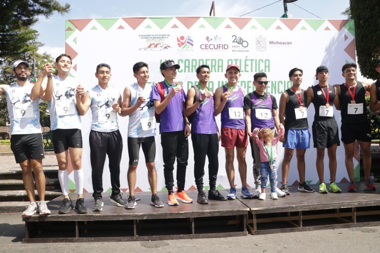 Con gran éxito, se retoma la Carrera Atlética Relevos de la Independencia