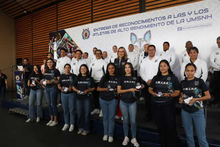 Otorgan reconocimientos a atletas nicolaitas