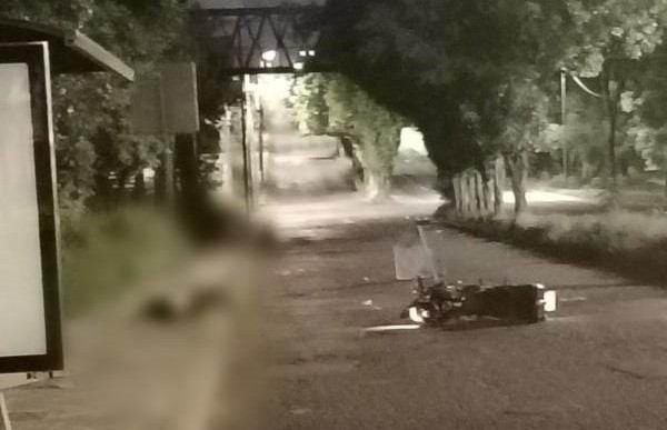 Motociclista fallece tras derrape cerca de la Macroplaza Estadio, de Morelia