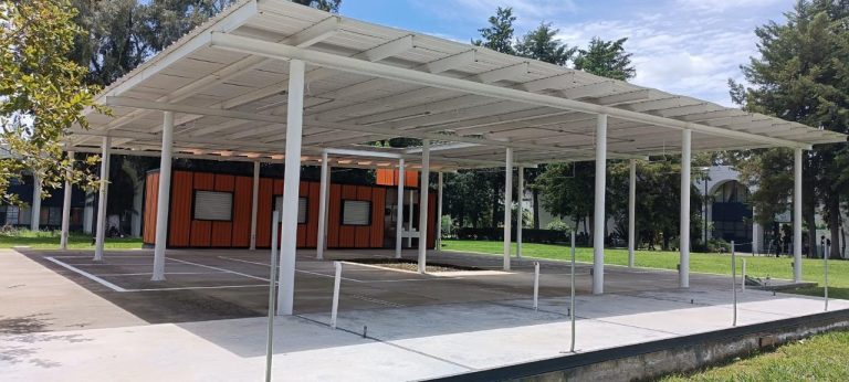 Apoya UMSNH a estudiantes emprendedores para fortalecer proyectos