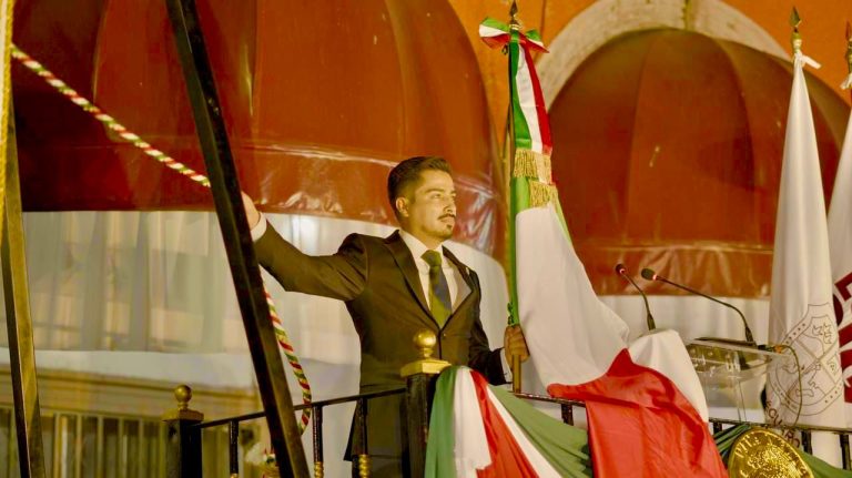 Ceremonias del Grito de Independencia, en alegría y calma en Michoacán