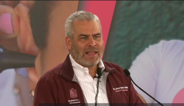 Justifica Bedolla su  informe a realizarse en estadio Morelos