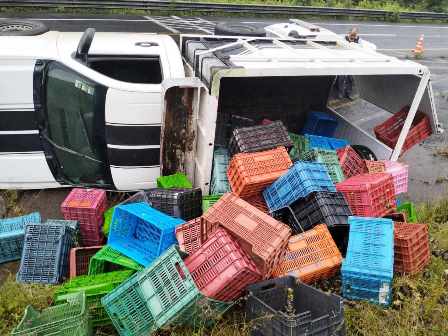 Suman cuatro accidentes en la autopista Siglo XXI durante las últimas horas