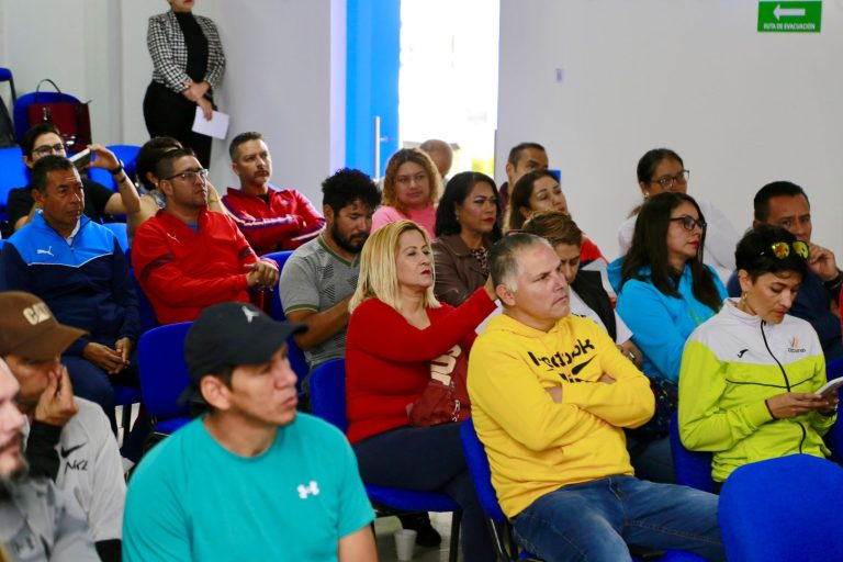 Arranca SEE jornada de talleres para docentes de Educación Física
