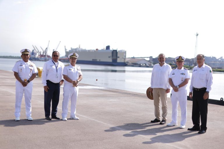 Inaugura Bedolla muelles de cabotaje y de embarcaciones menores del puerto de LC