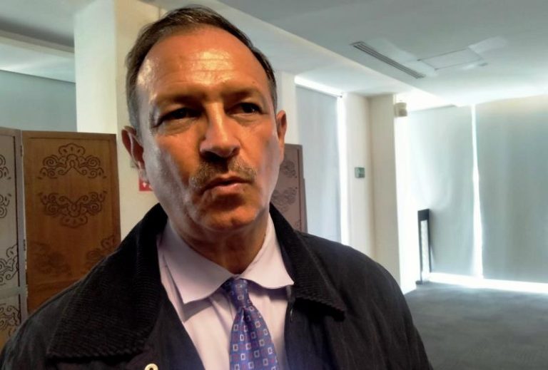 Por cobro de piso, 30% de comercios vacíos en Zamora, afirma diputado del PVEM