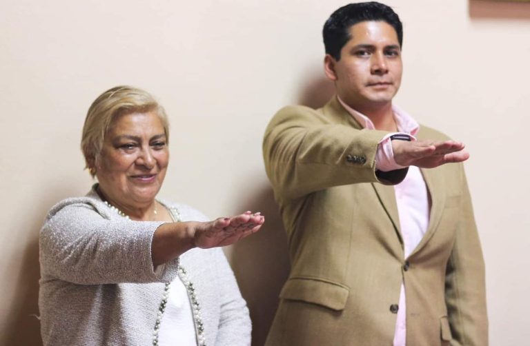 Nombran a presidenta y encargado de Despacho del Sistema DIF de Quiroga